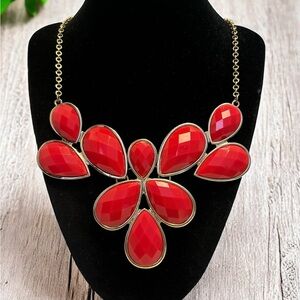 🛍️ 3 for $25 🛍️ Jane Stone Gold Tone Acrylic Faceted Necklace 19”+2”